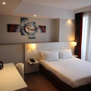 Hotel Paris-auteuil By Ihg ***